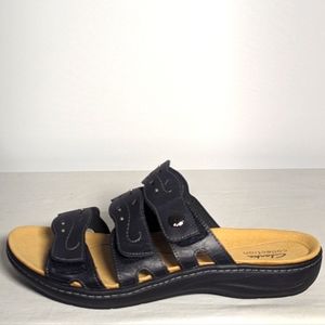 NEW Clarks Womens Laurieann Leather Vine Flat Sandal 11 Wide black